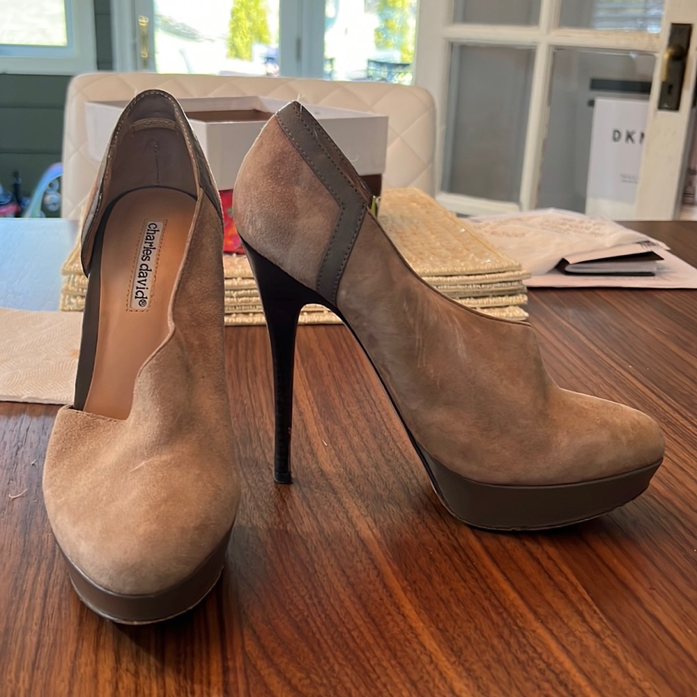 Charles david suede heels size 6.5